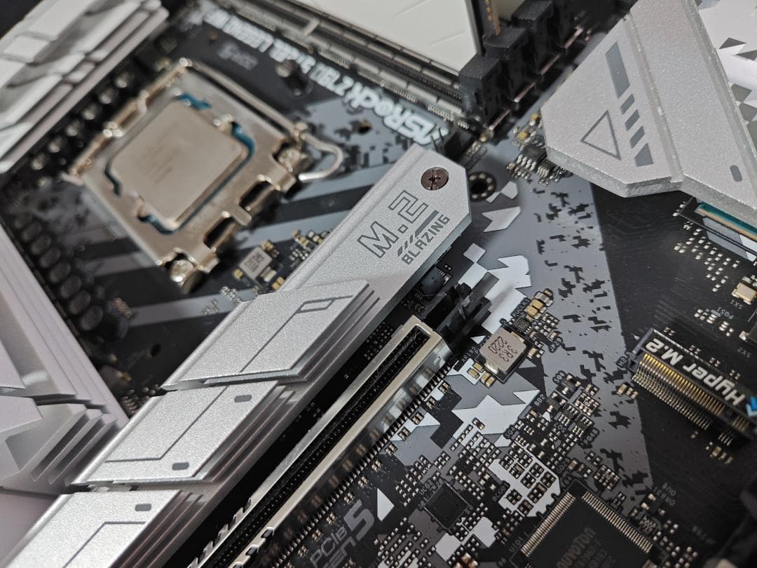 I9 13900KF + ASRock Z790 2点セット