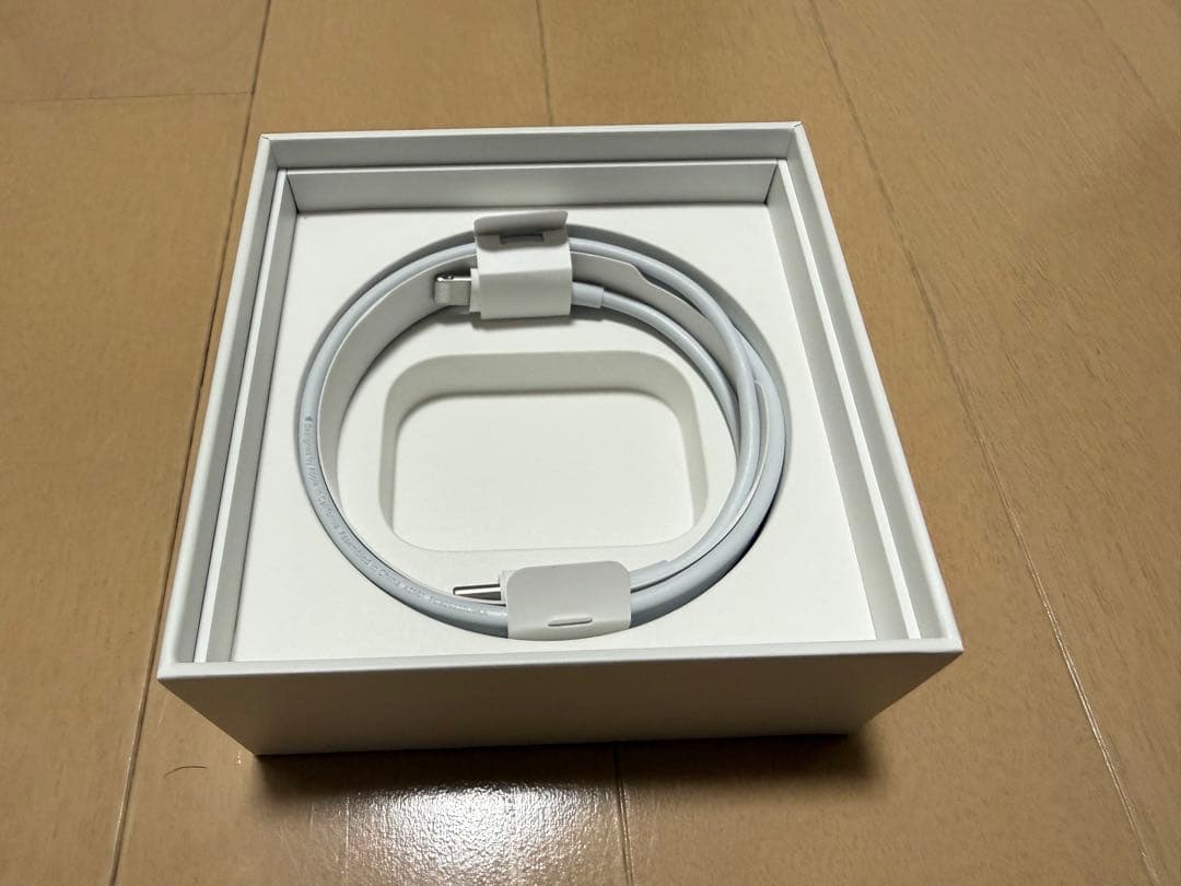 【訳あり】AirPods Pro 2（Lightning端子）※上蓋に緩みあり