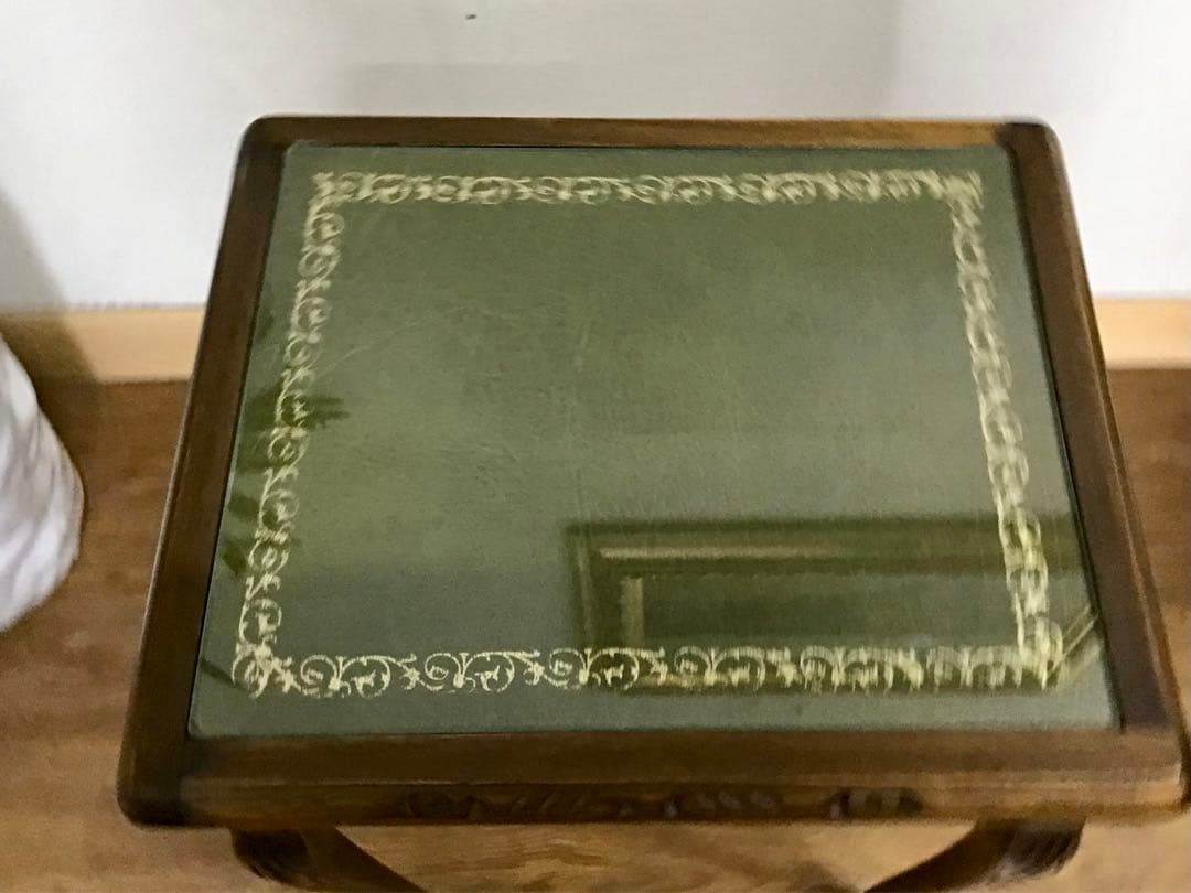 管116☆イギリス製☆アンティーク☆ウォールナット☆ネストテーブル☆天板ガラス付