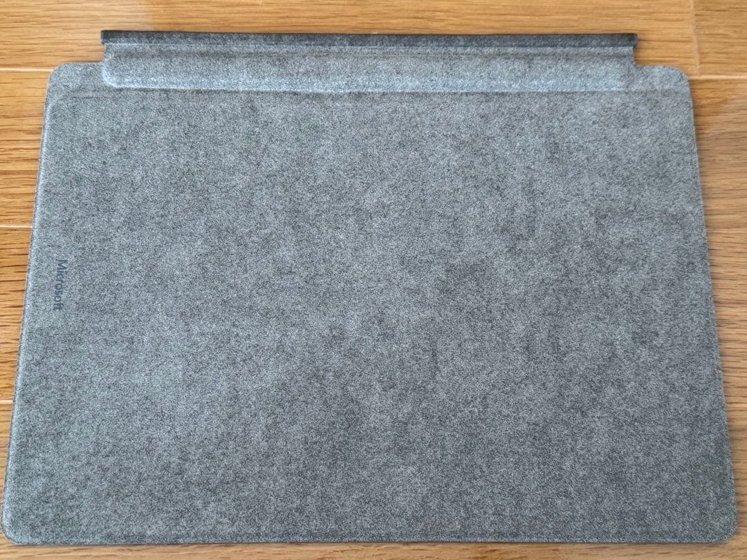 キーボード Microsoft Surface Pro Signature Keyboard