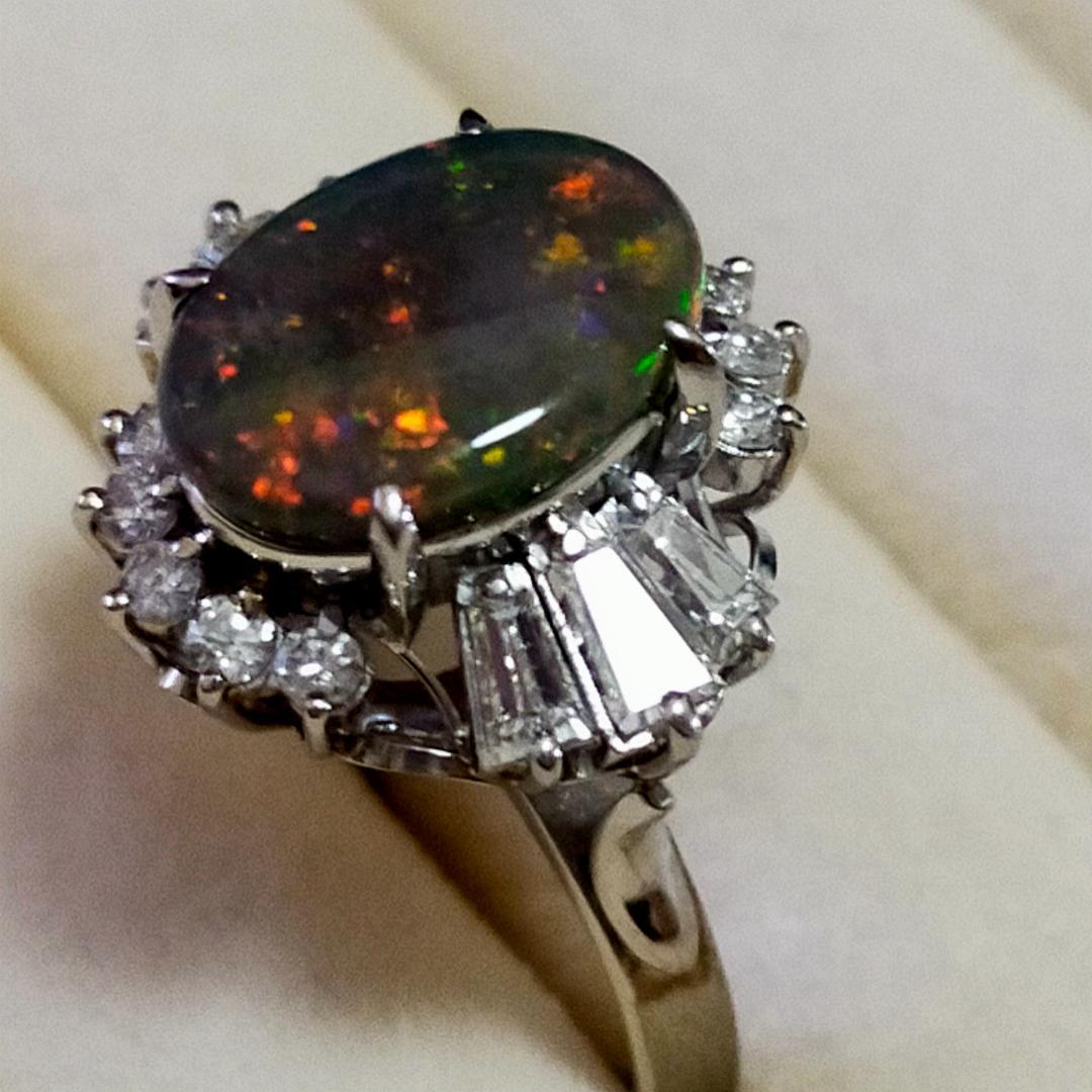 ブラックオパール　指輪　3.06ct　ダイヤ1.06ct　Pt900