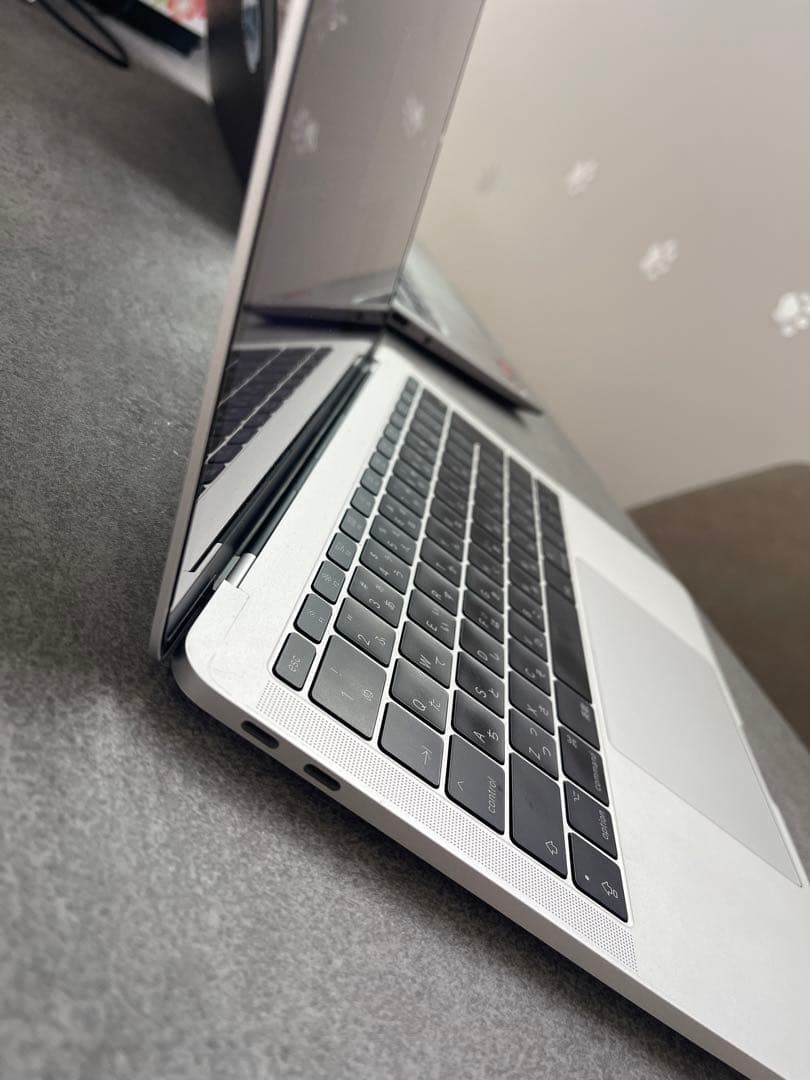 【美品】MacBook Pro 13インチ Core i5 ＋新品マウス付き