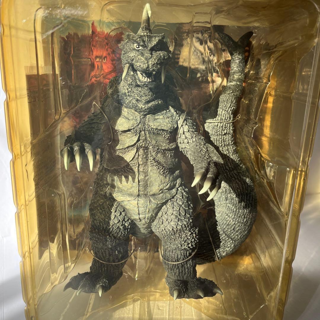 ゴメスフィギュア　ウルトラＱ