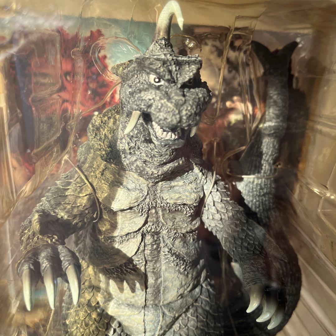 ゴメスフィギュア　ウルトラＱ