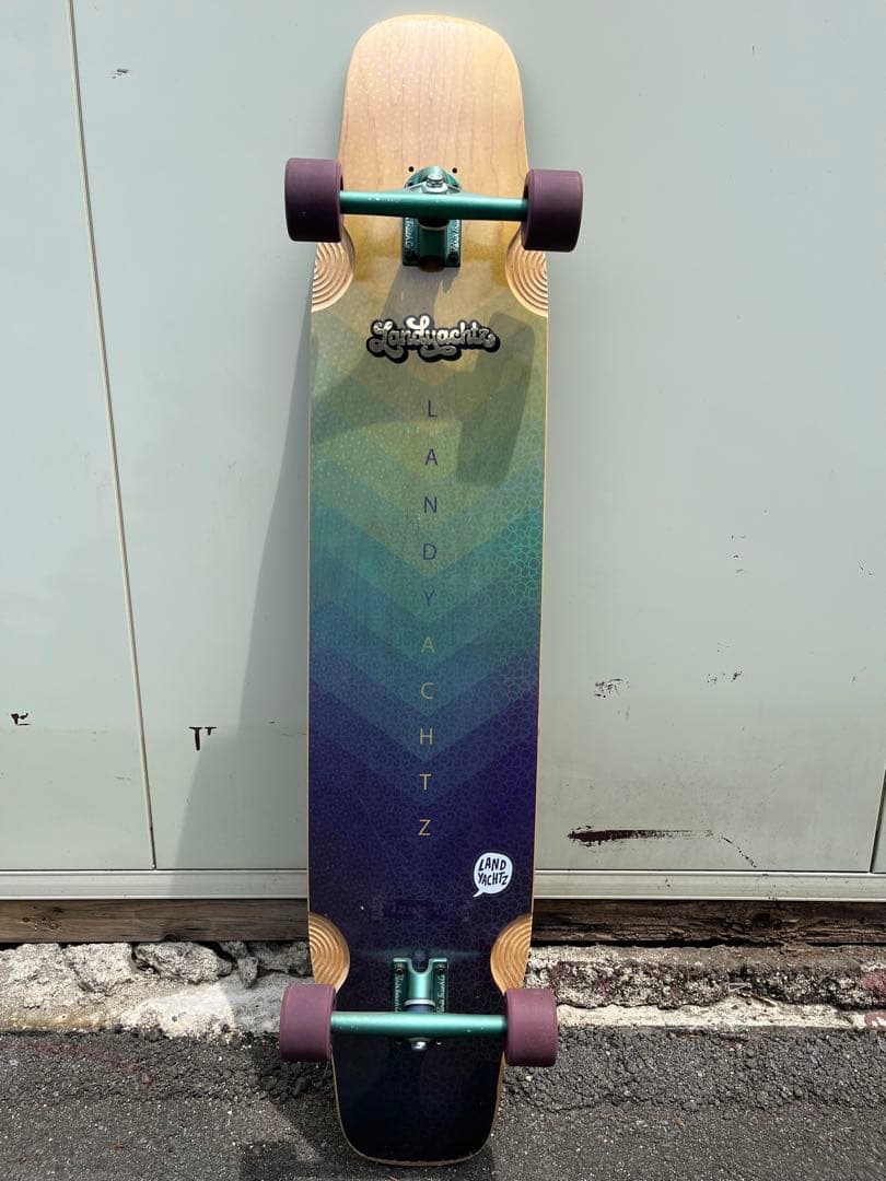 Landyachtz スケートボード　ダンシング
