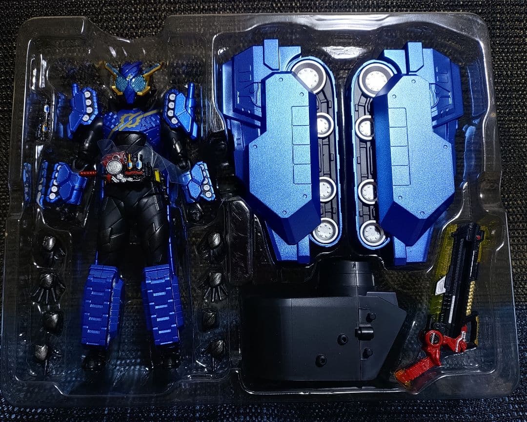 S.H.Figuarts仮面ライダービルド ラビラビ タンタンフォーム2体セット