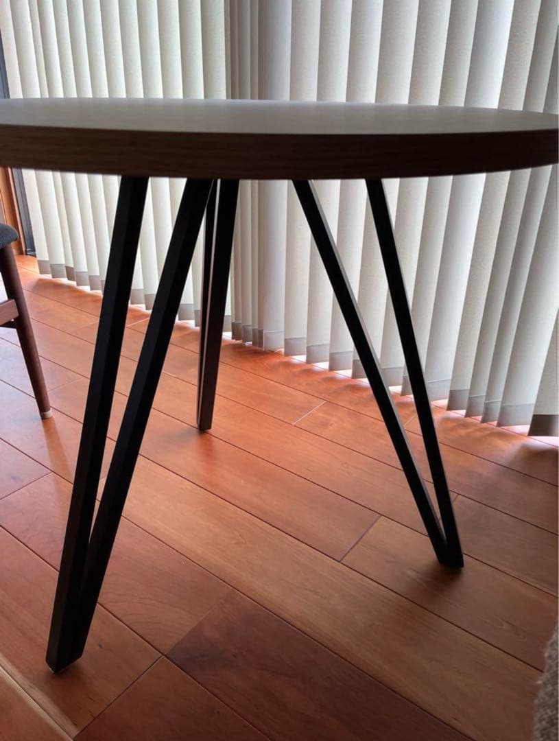 KANADEMONO(かなでもの) THE CAFE TABLE / リノリウム