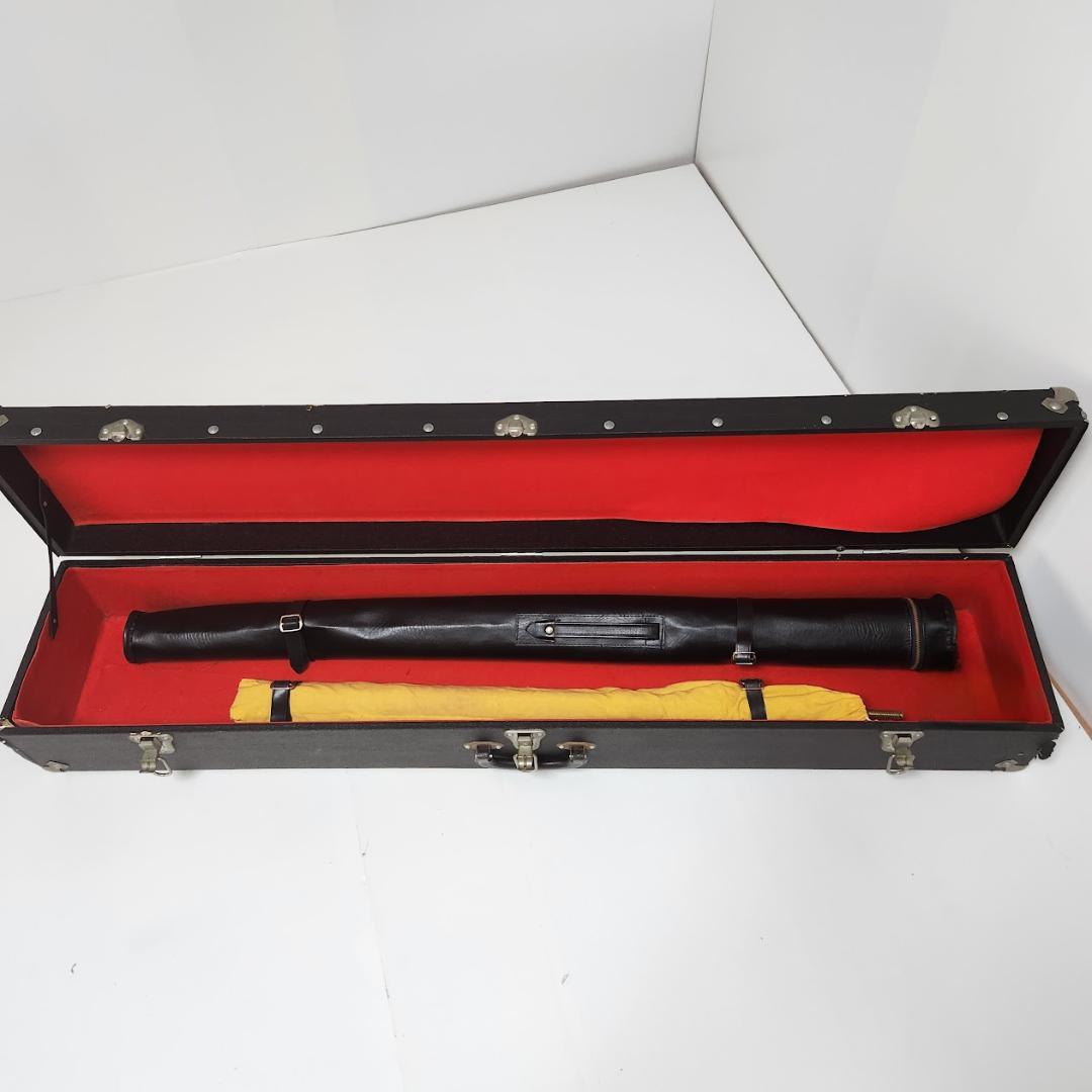 旗棒・旗用トランク・三脚　セット　黒塗千段巻棒・金ネジ式　中古品