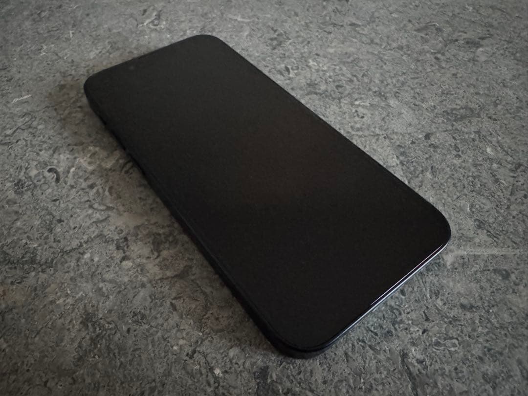 iPhone 13 mini 128GB ブラック　ミッドナイト　純正ケース付