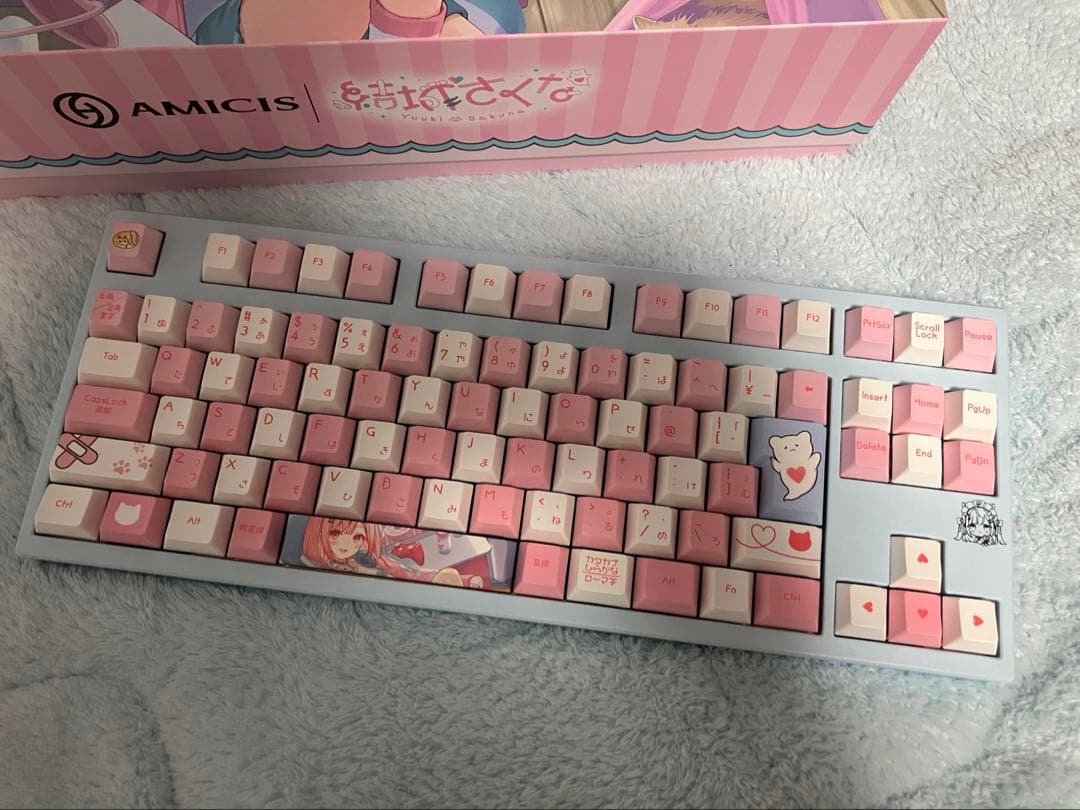 『結城さくな』 × AMICIS コラボゲーミングキーボード