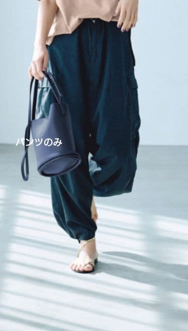 セラードア　五名祐子　さん　カーゴパンツ　Cellar Door　LEEマルシェ