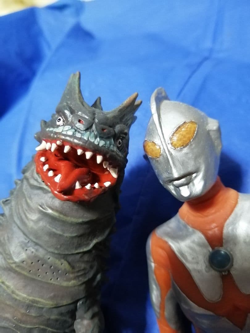 ま*ん様 大怪獣シリーズ　ウルトラマン＆ベムラー２体セット