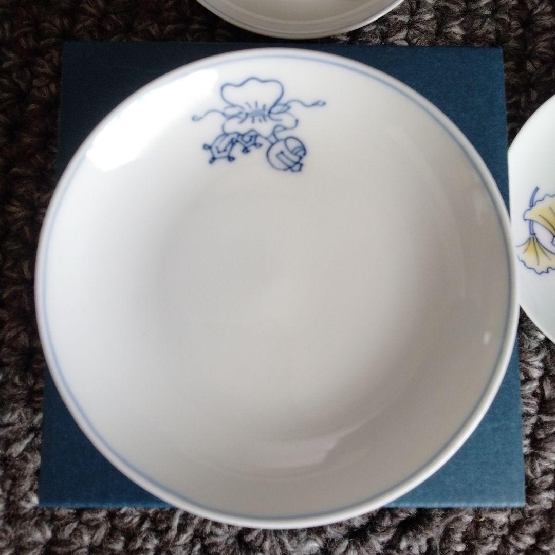 新品未使用【三川内焼唐子絵白磁皿3枚セット】日本を代表する陶磁器希少貴重在銘あり