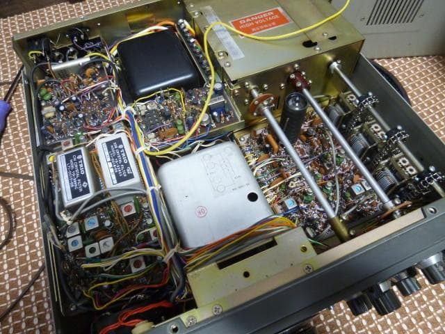 トリオの名機　SSB トランシーバー TS-520V　ジャンク