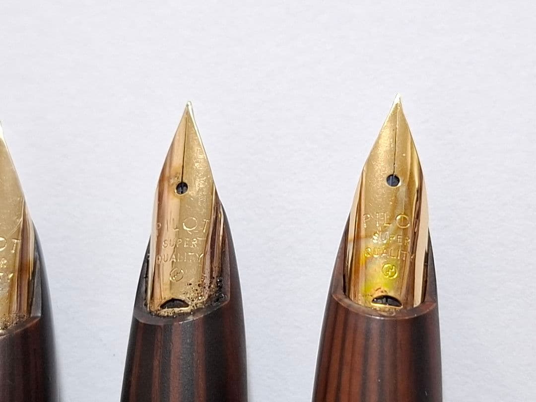 珍品　レトロ　PILOT　パイロット　デスクペン　EF　極細　珍しい木目調