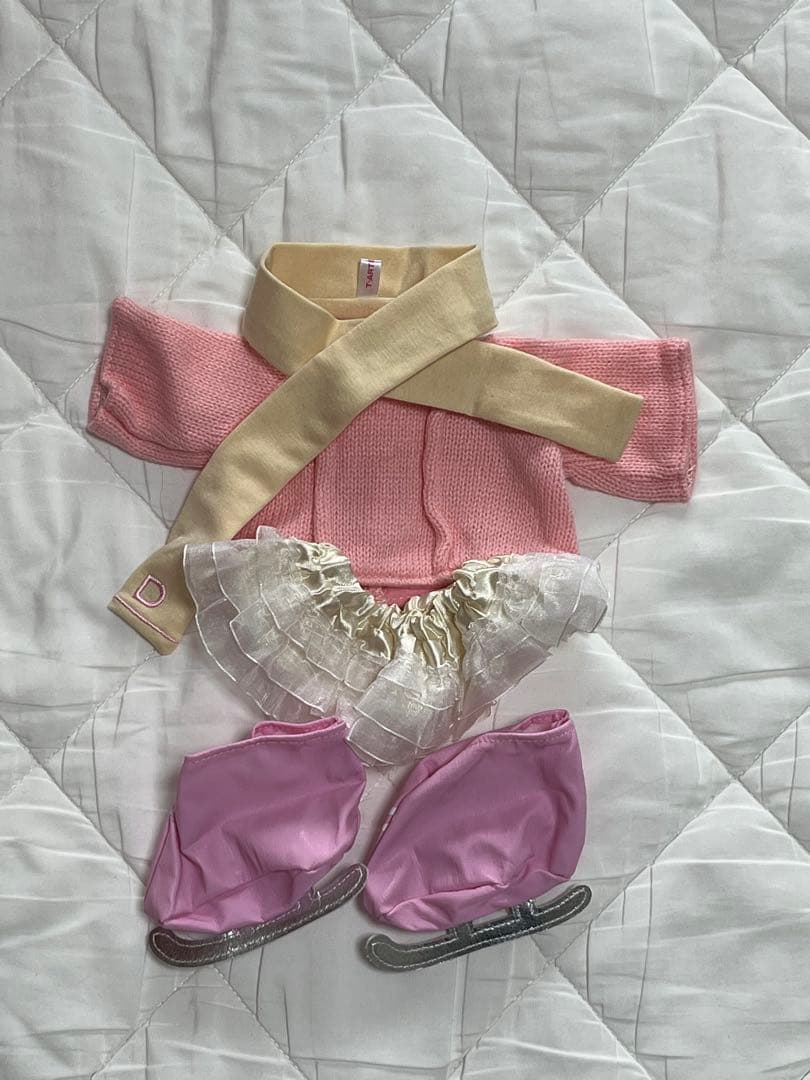 【激レア】ミニークチュールぬいぐるみと着せ替え洋服16着セット