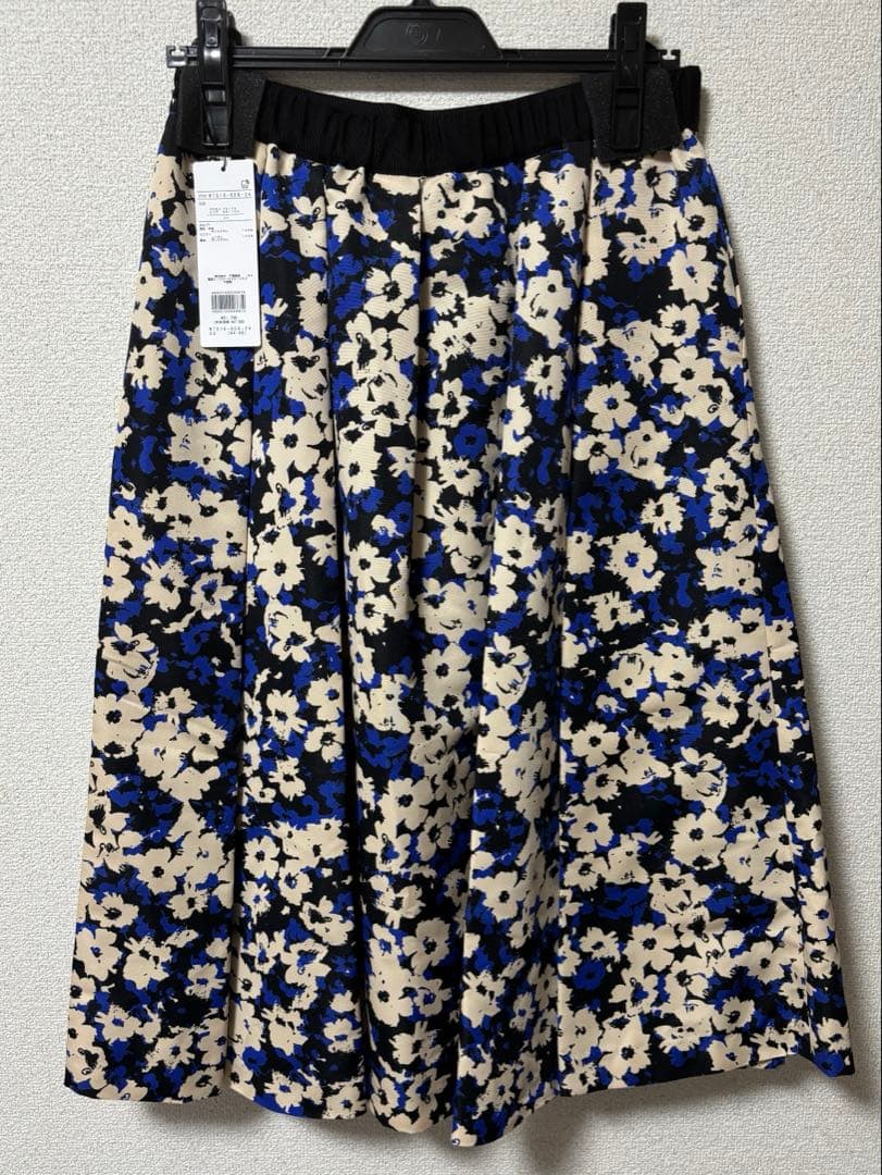 【新品】TO BE CHIC アブストラクトフローラル スカート