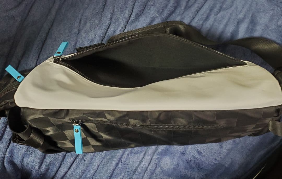 ブルーアーカイブ　ブルアカ　ゲーム開発部　バッグ　ショルダーバッグ