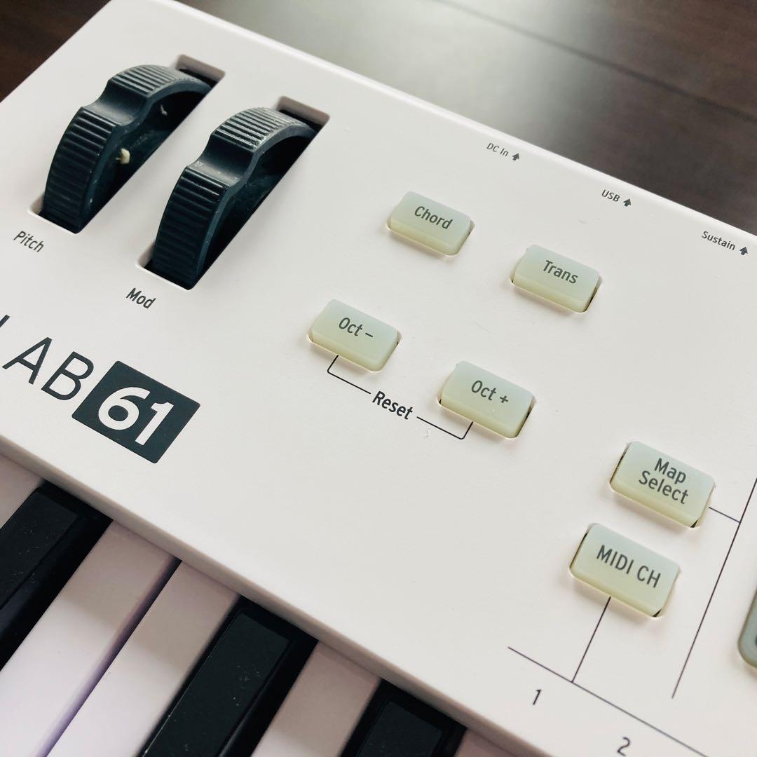 【美品】Arturia MIDIキーボードKeyLab Essential 61