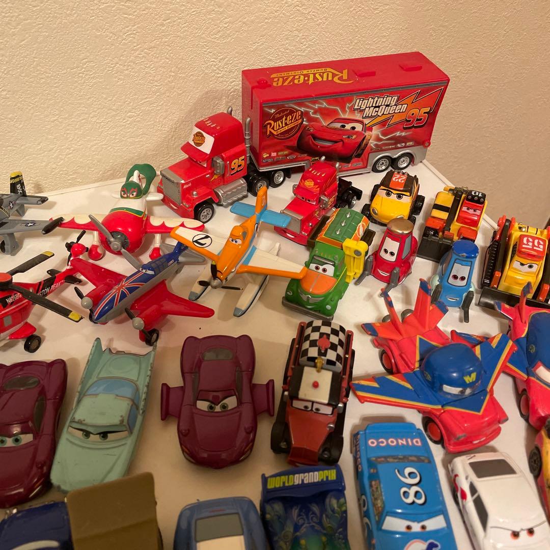 カーズ プレーンズ　トミカ　まとめ売り84台