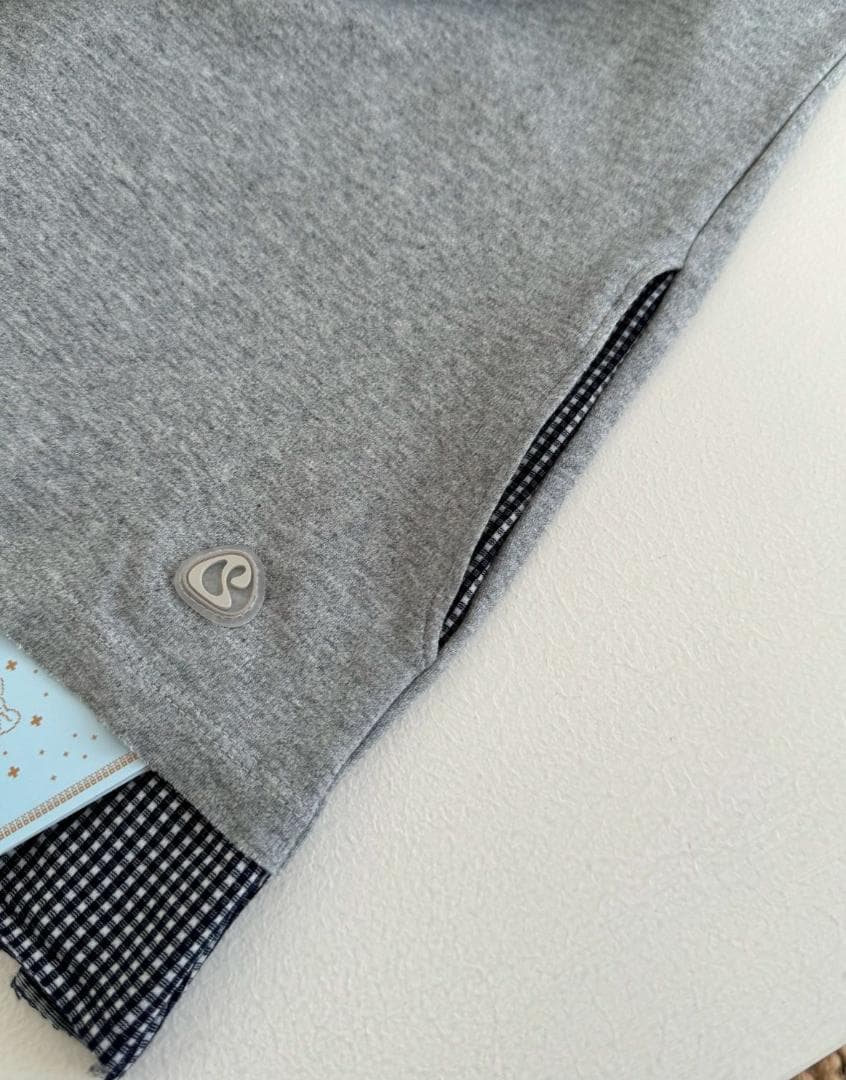 COYSEIO重ね着風グレー長袖ポロシャツ