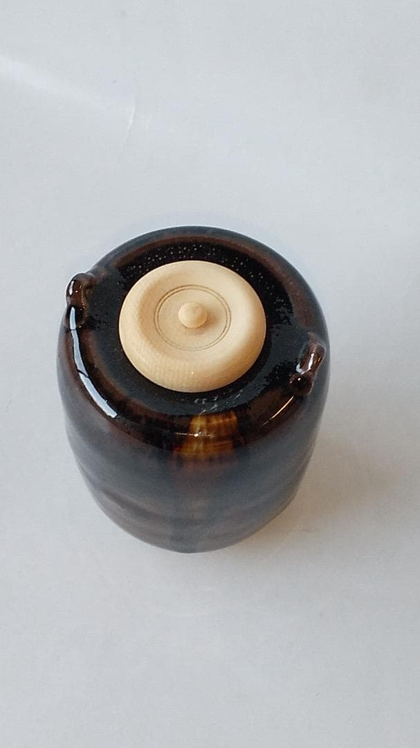 耳付茶入 京玉欽 作 仕覆 京焼 茶道具 共箱 美品 です。