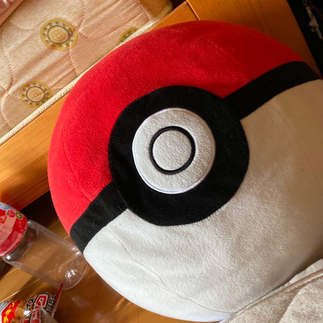 ポケモン モンスターボール ぬいぐるみ
