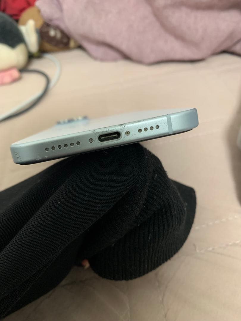 黒*ん様購入予定　iPhone15Plus ブルー