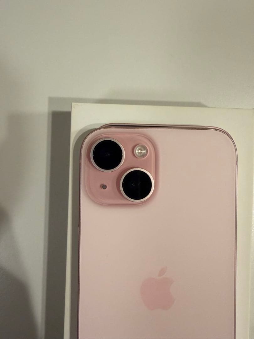 【美品】iPhone15 ピンク 128GB SIMフリー