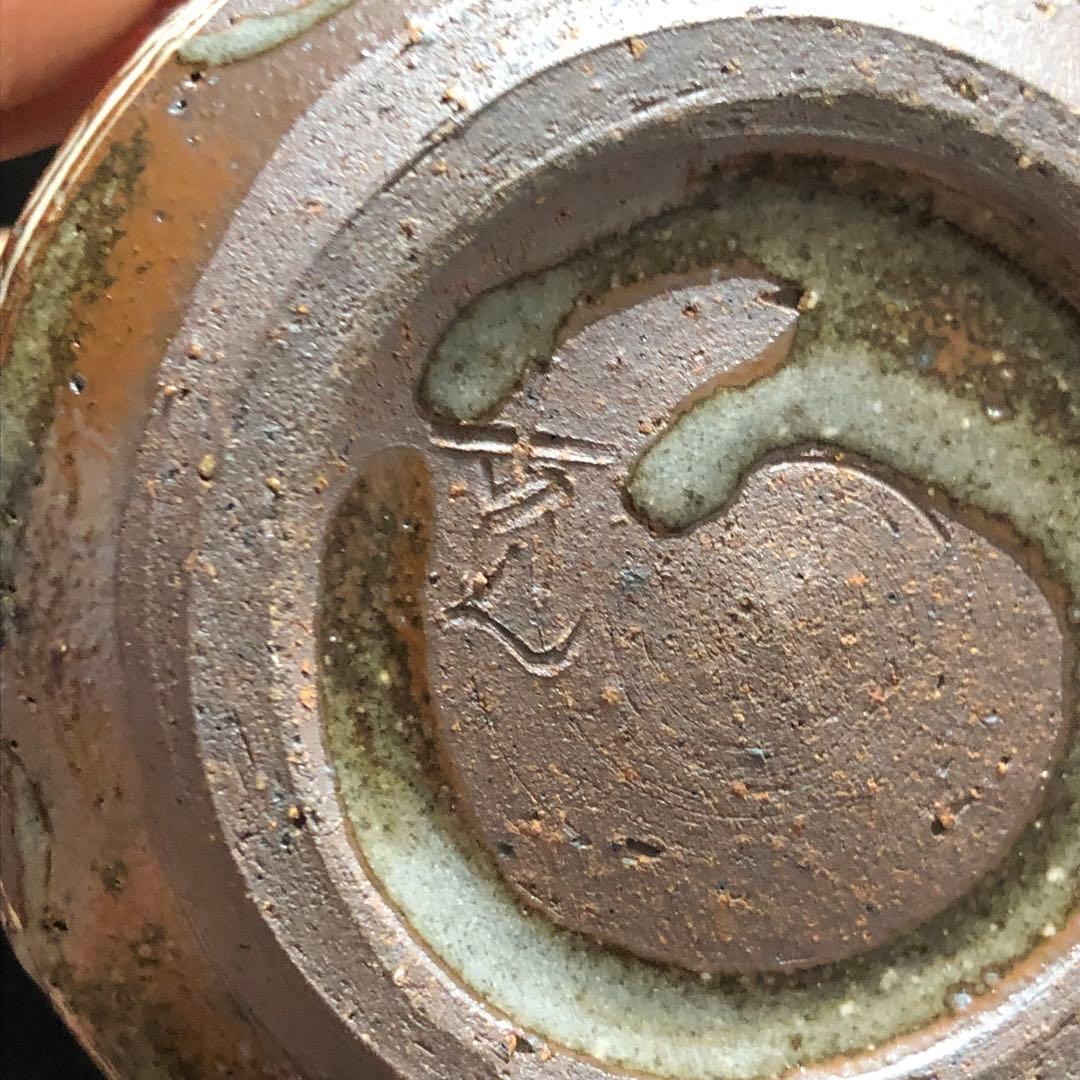 遺品整理◆蔵から横縞の紋様が美しい雰囲気の良い湯呑み茶碗が出て来た。茶道具、骨董