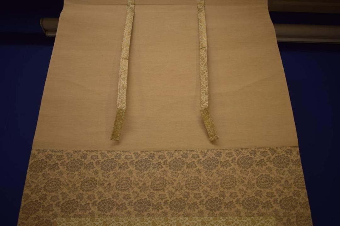 真作/五十棲子元/紅梅鴬図/桐共箱付/布袋屋掛軸HI-707