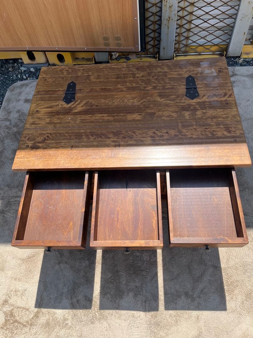 カ*事様 ローラアシュレイ ギャラット ローテーブル