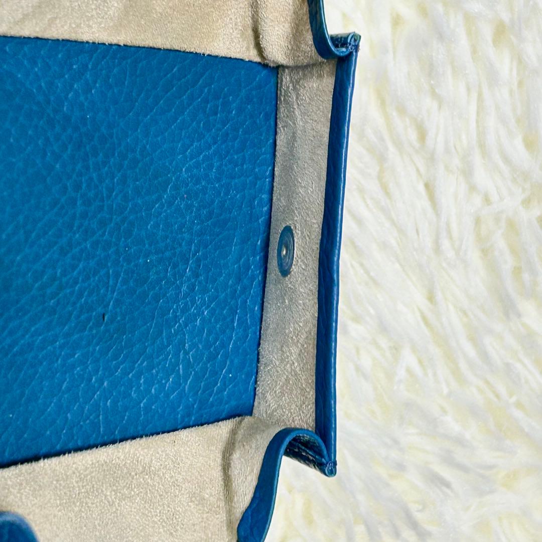 【極美品】ハースケジュール 二つ折り財布 チェレット ラウンドファスナー ブルー