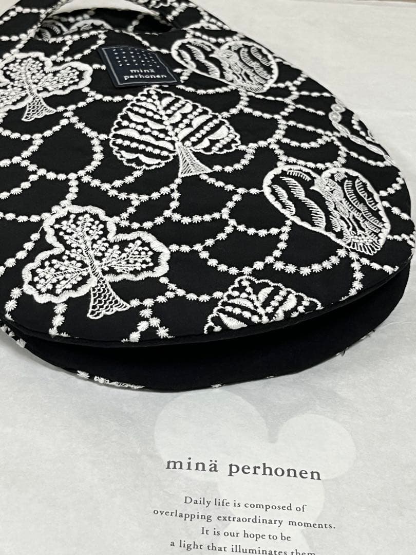 ミナペルホネン forest card うずらバッグ uzura bag 黒×白