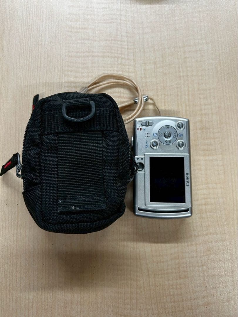 Canon IXY コンパクトデジタルカメラ ケース付き