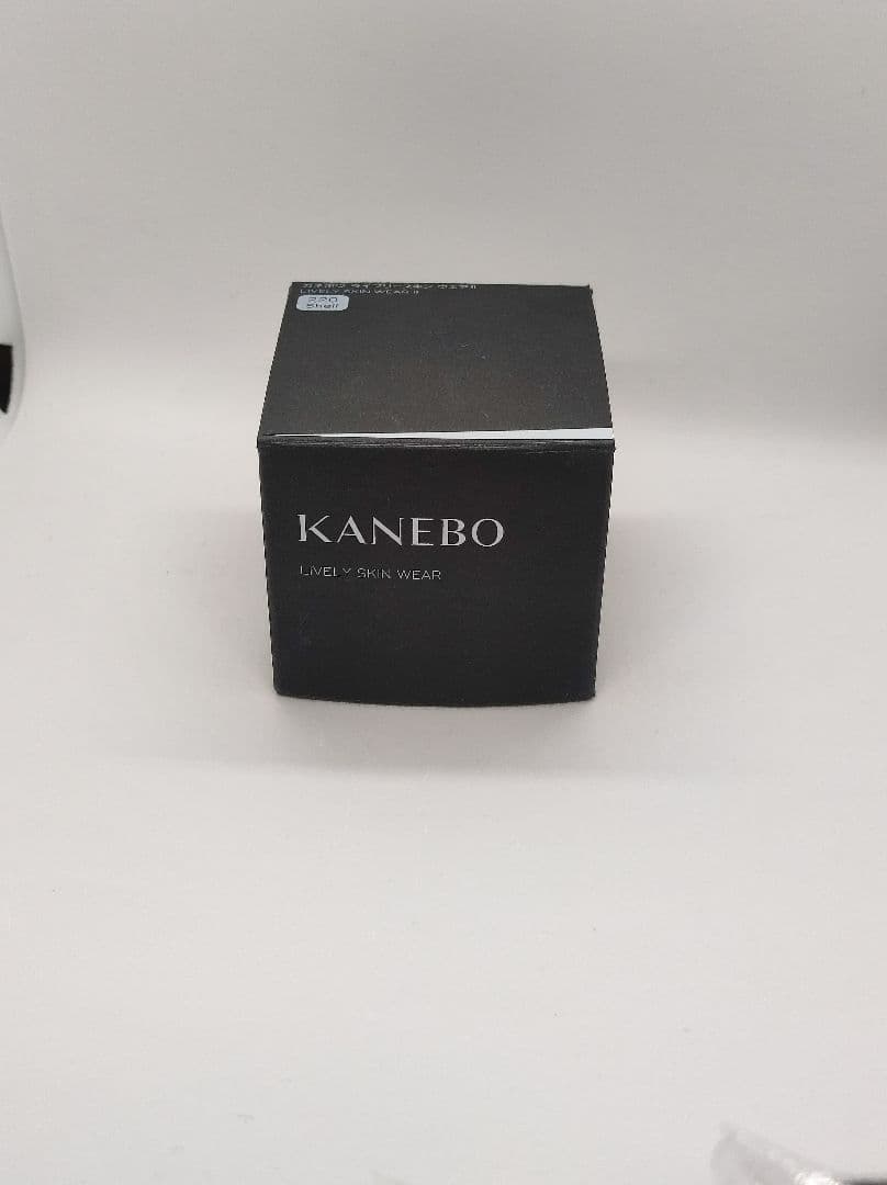 カネボウ　ライブリースキンウェアⅡ 220