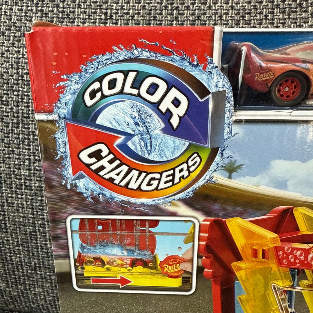 マテル社 ディズニー カーズ 洗車プレイセット 色が変わるマックィーン