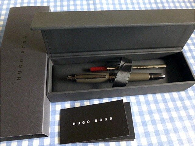 ■ドイツ製 HUGO BOSS(ヒューゴボス)アイコングレーローラーボールペン