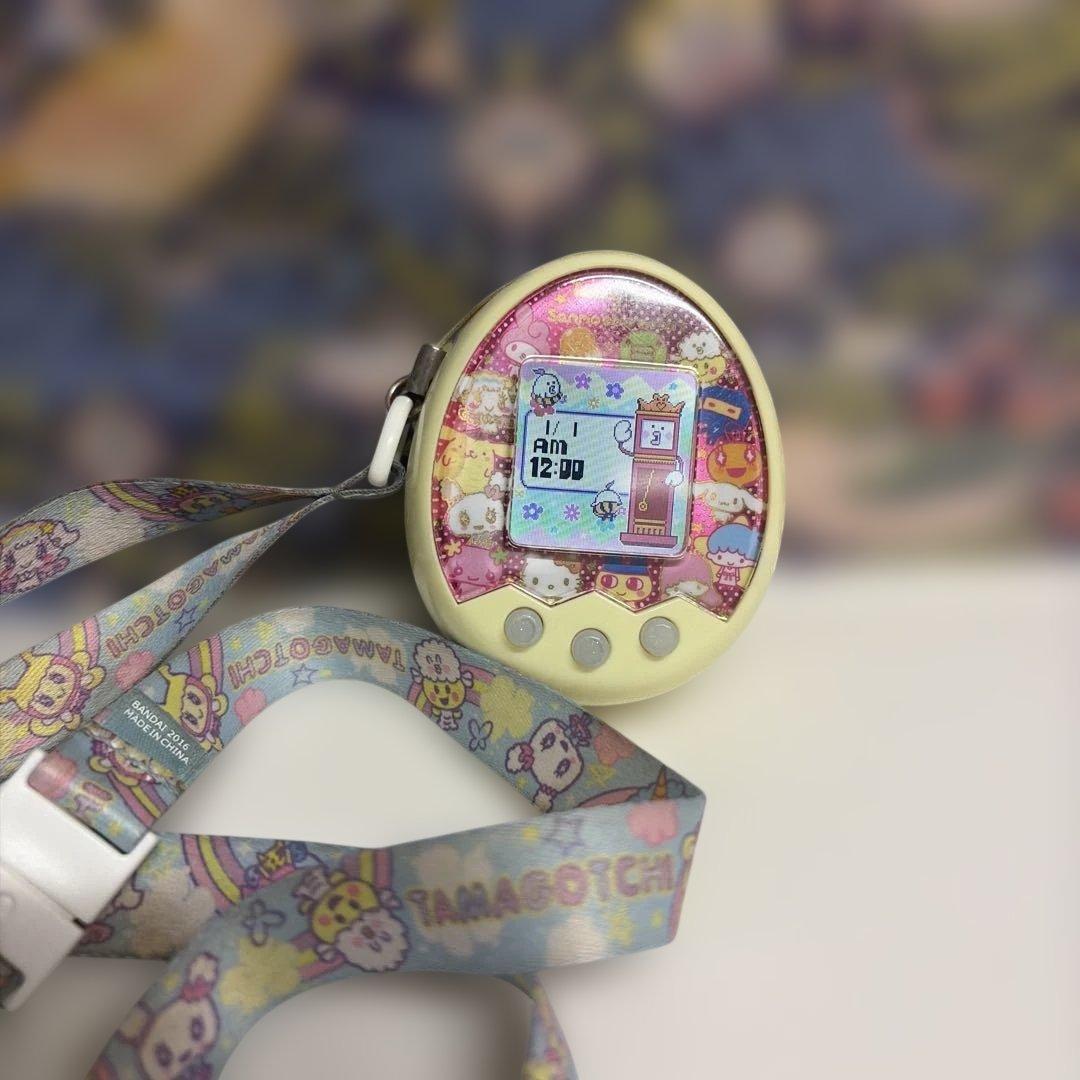Tamagotchi m!xサンリオキャラクターズ m!x ver.イエロー
