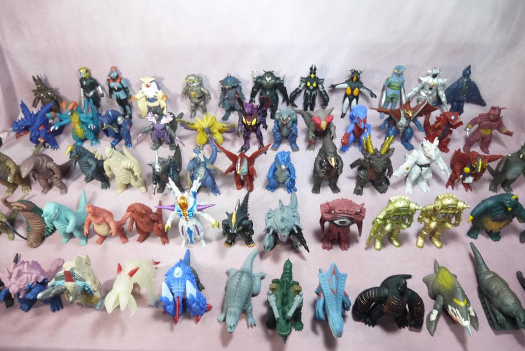 ウルトラ怪獣シリーズ500　怪獣ソフビ　65体