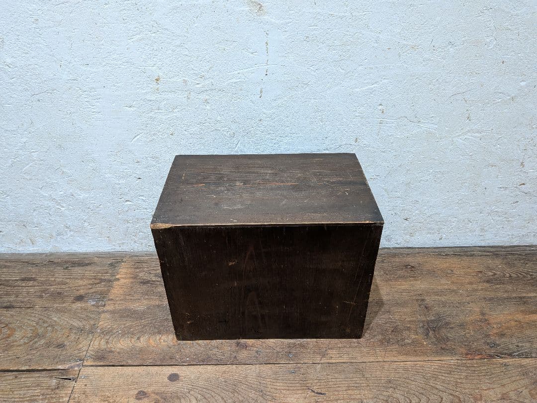 1116　アンティーク　杉の小引き出し　小箪笥　収納棚　ケース　古家具　レトロ
