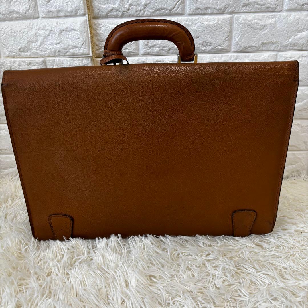 SalvatoreFerragamo ✨ブリーフケース　ガンチーニ　馬車柄　本革