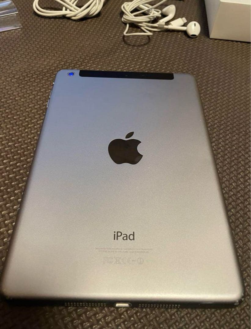中古iPad mini2 docomo WiFi+Cell 128GB