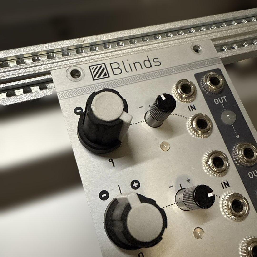 Mutable Instruments Blinds モジュラー ユーロラック