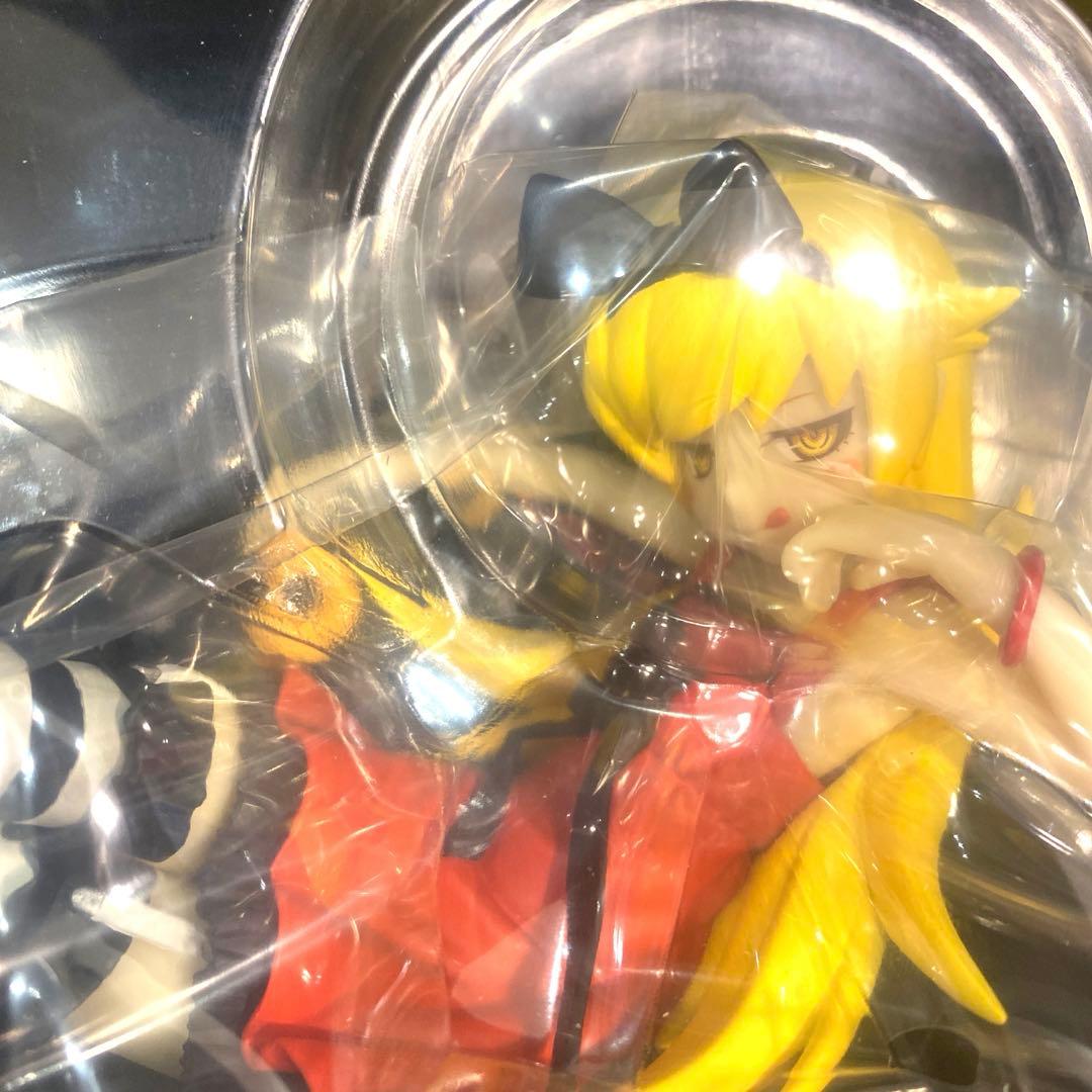 忍野忍　一番くじラストワン　プレミアムフィギュア 赤ver.