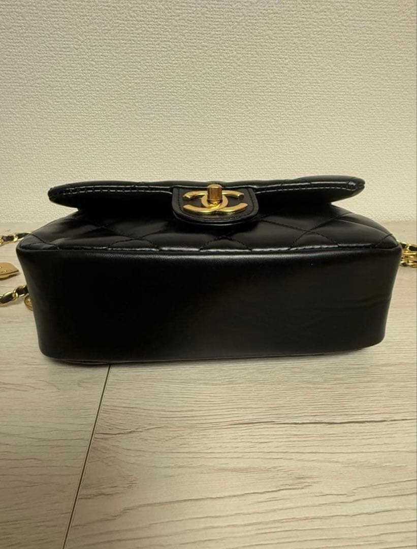 CHANEL キルティングショルダーバッグ ハートチェーン ノベルティ