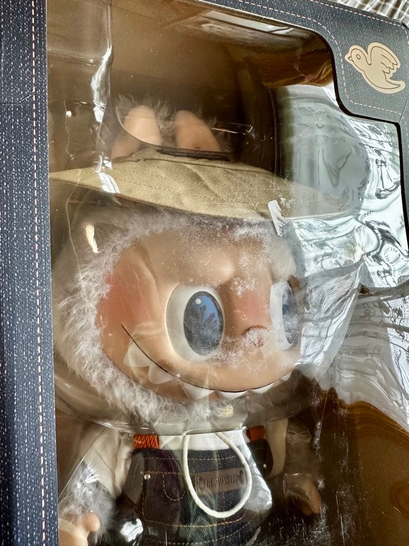 ラブブ　THE MONSTERS FALL IN WILD