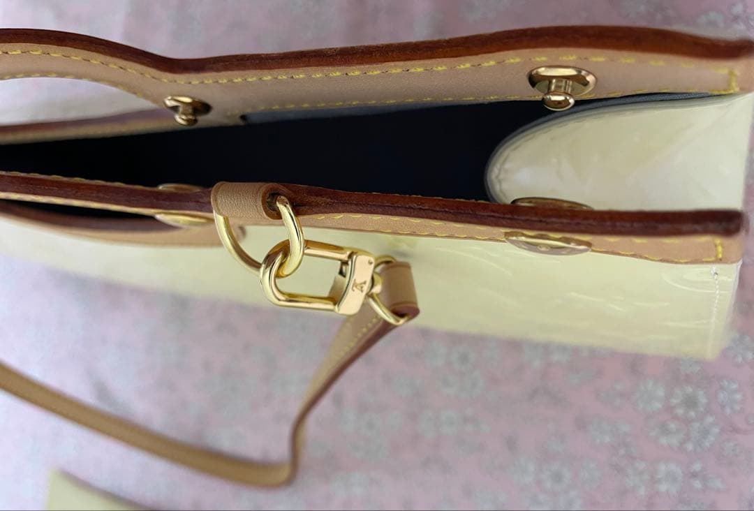 ルイヴィトン　モノグラムヴェルニ　ロクスバリードライブ