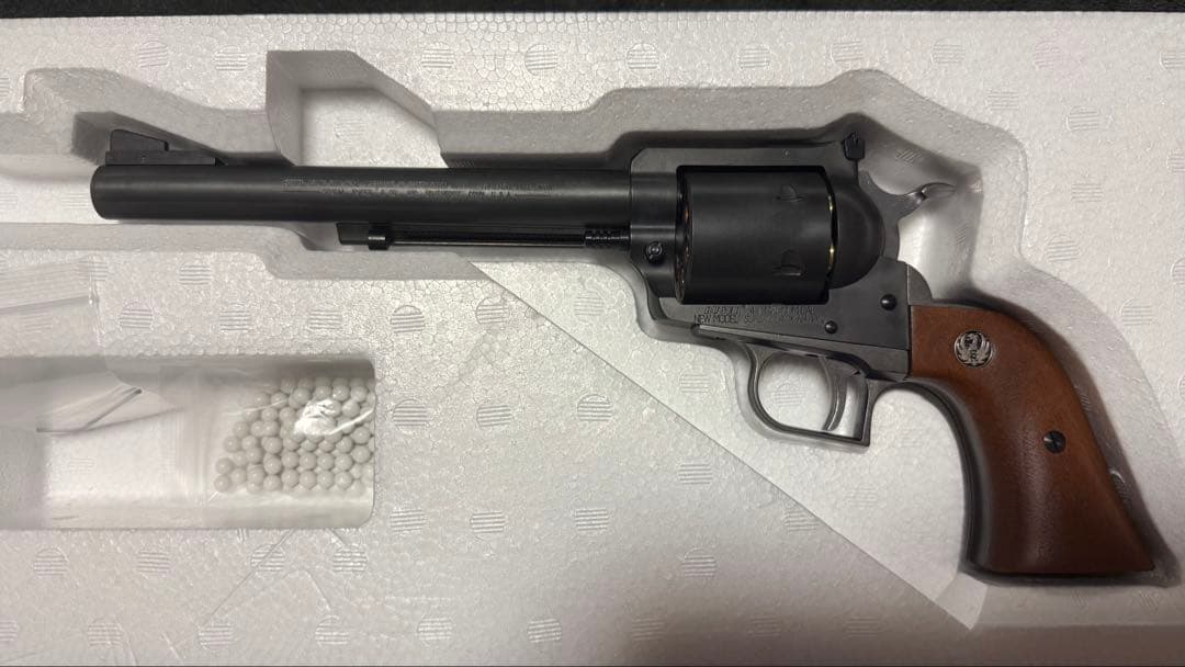 マルシン スーパーブラックホーク 7.5 ガスリボルバー 木製グリップ HW