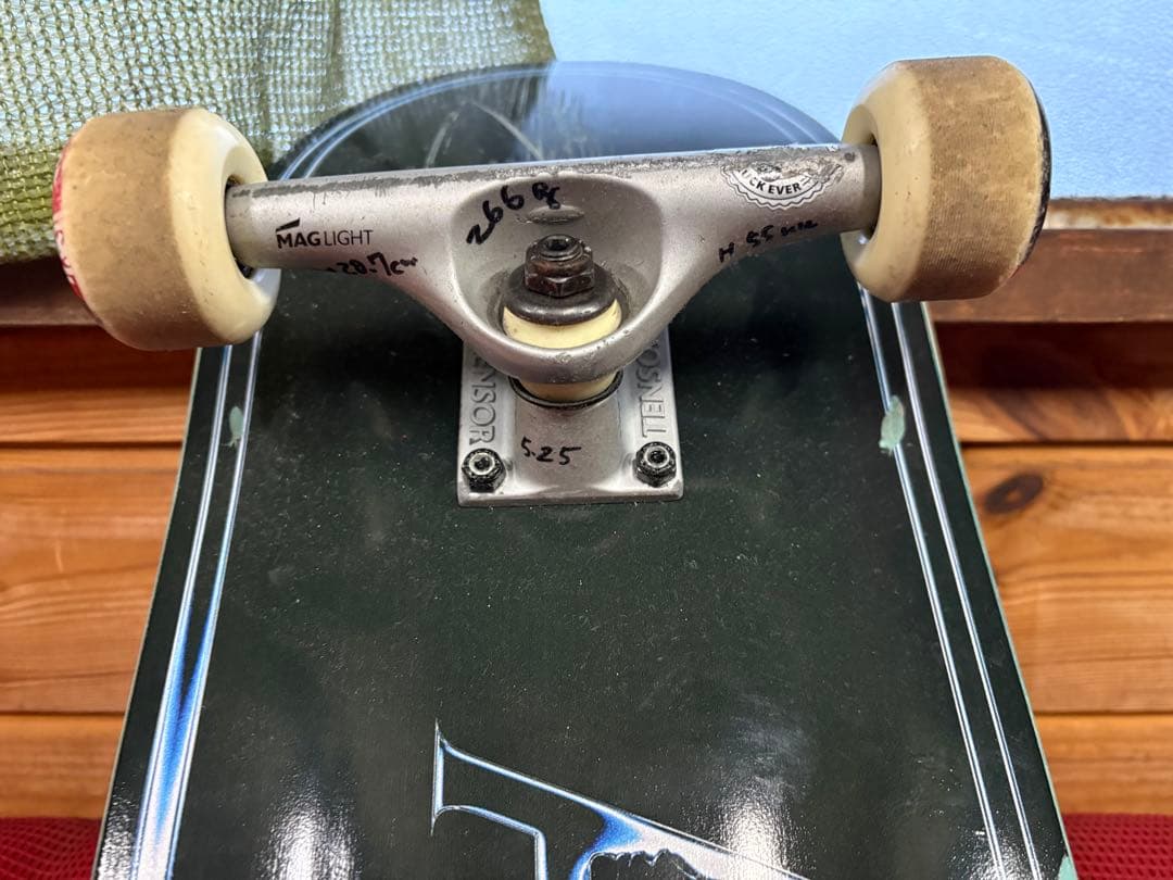 April スケートボード デッキ・パーツ